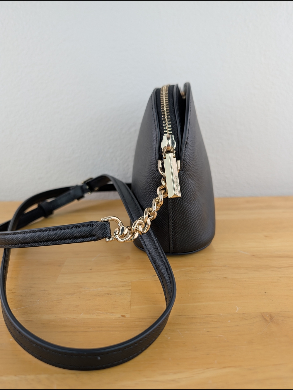 Kate Spade Black Saffiano Leather Crossbody Bag Dome Silhouette Gold-Tone Chain - Picture 5 of 13